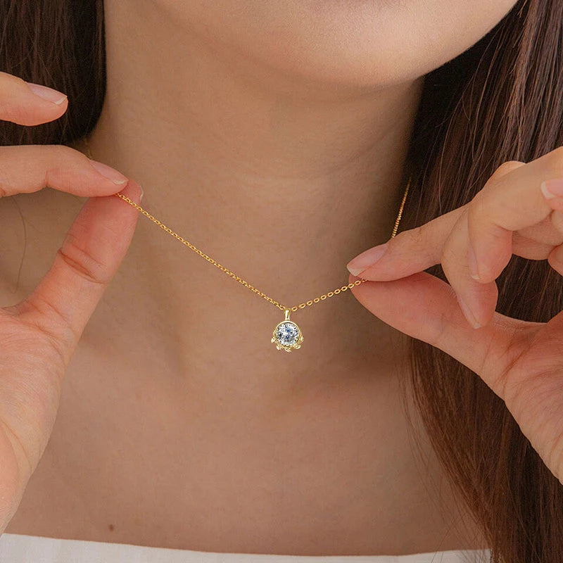 Rrjzz 925 Sterling Silver Exquisite Olive Leaf Pendant Necklace D 6.5mm Round Moissanite Solitaire Women Necklace Jewelry Gift